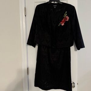 Nice Isabella suites two piece dress set size 10